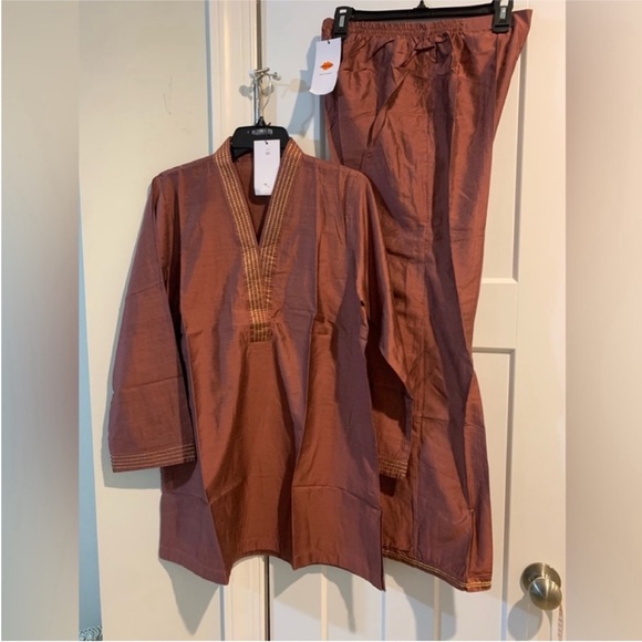 Pakistani designer Khaadi outfit - Picture 3 of 3